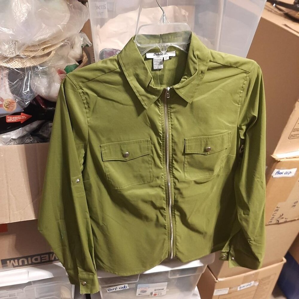 NEW ! Tracy M Women Zipper Down Shirt Light Green Size M